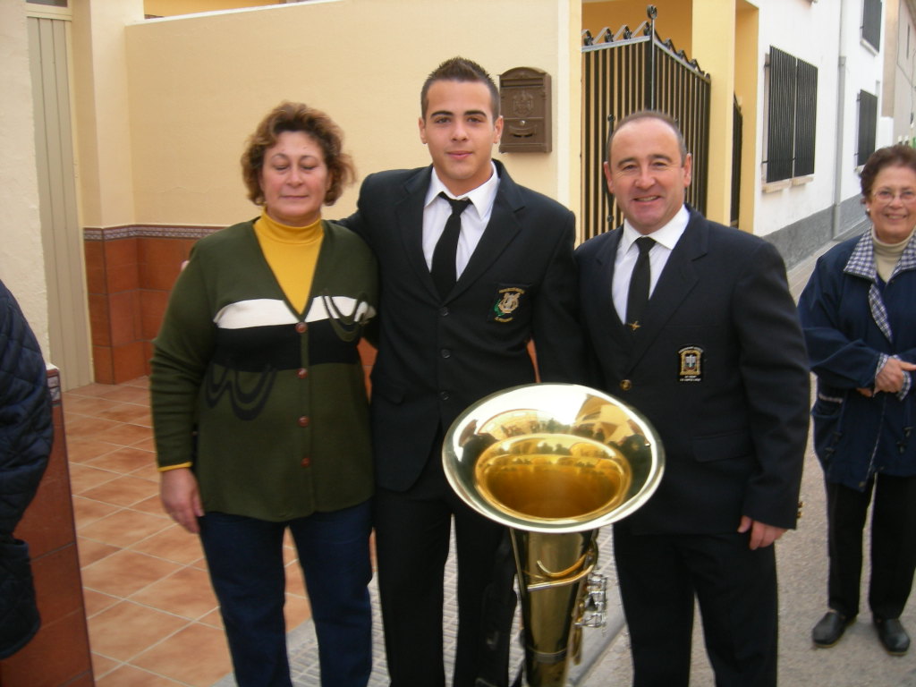 Jairo con su madre y Pedro Mar&iacute;a
